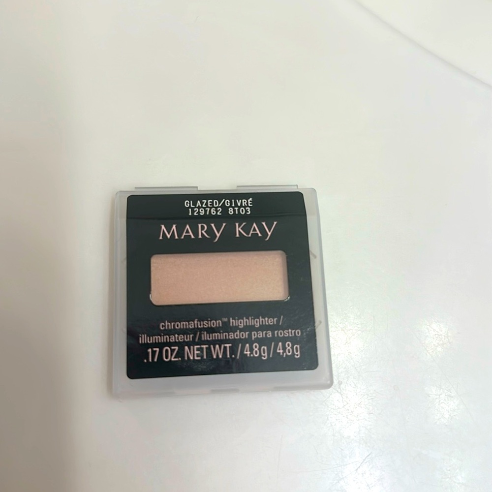 Mary Kay chromafusion highlighter in Glazed